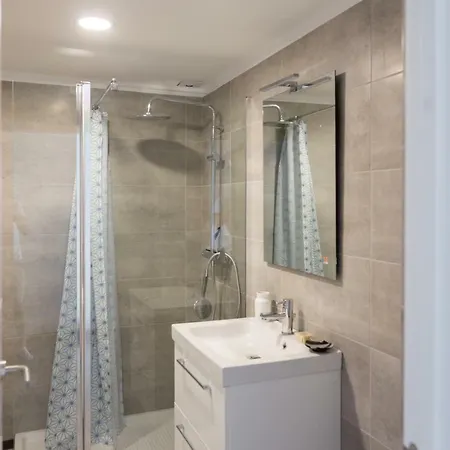 Lavagalerie Apartment *